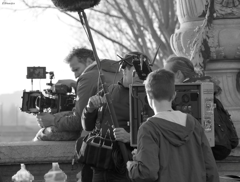 Scène de tournage sur le pont Alexandre III